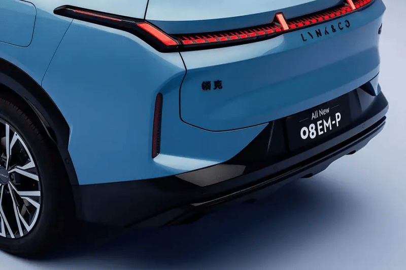 Νέα εποχή για τη Lynk & Co: Τα εκρηκτικά PHEV 07 EM-P και 08 EM-P έρχονται με... φόρα!