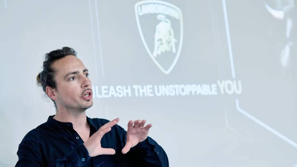 Από τη Lamborghini στη Xiaomi Auto: Η κίνηση-βόμβα που αλλάζει τα πάντα στην ευρωπαϊκή αγορά ηλεκτρικών αυτοκινήτων!