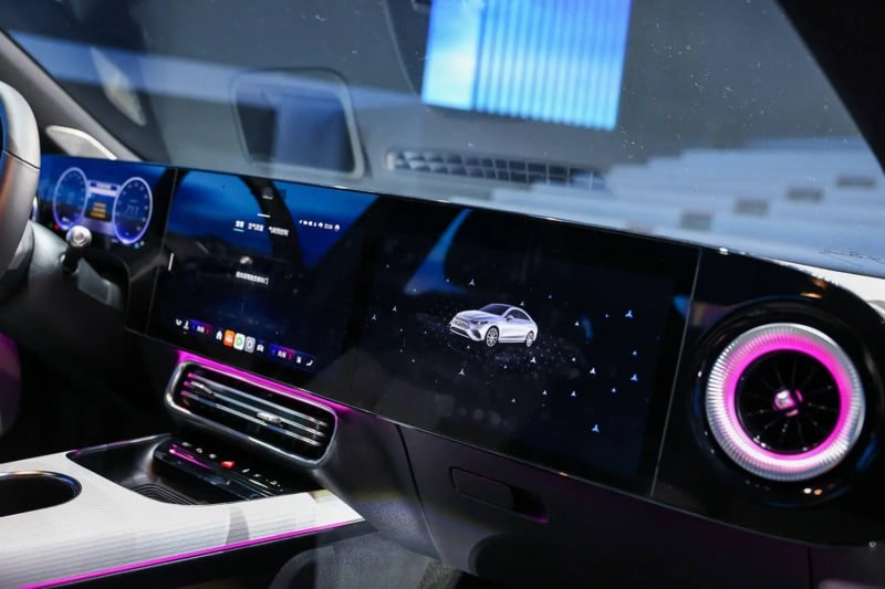 Ντεμπούτο για την πλήρως ηλεκτρική CLA της Mercedes-Benz στην Κίνα