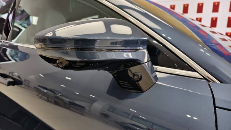 Geely Galaxy Starshine 8: Το υβριδικό sedan που τρομάζει τον ανταγωνισμό με αυτονομία έως 1.600 χλμ.