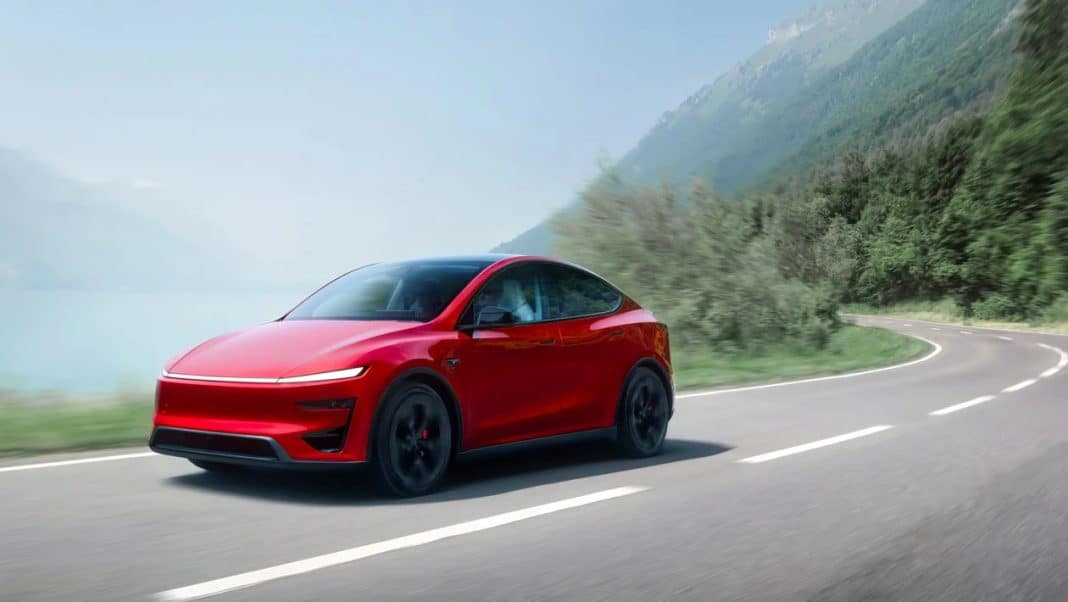 Tesla Model Y: Έρχεται νέα πιο οικονομική έκδοση με λιγότερα «καλούδια»