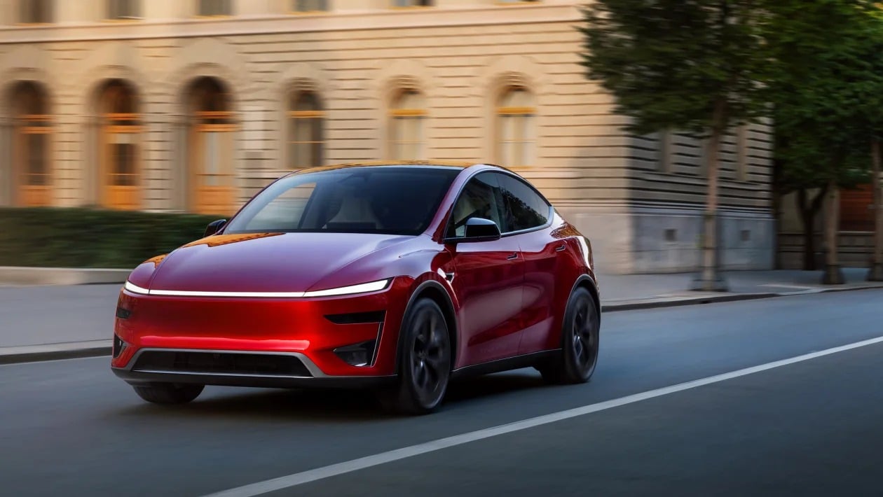Tesla Model Y: Έρχεται νέα πιο οικονομική έκδοση με λιγότερα «καλούδια»
