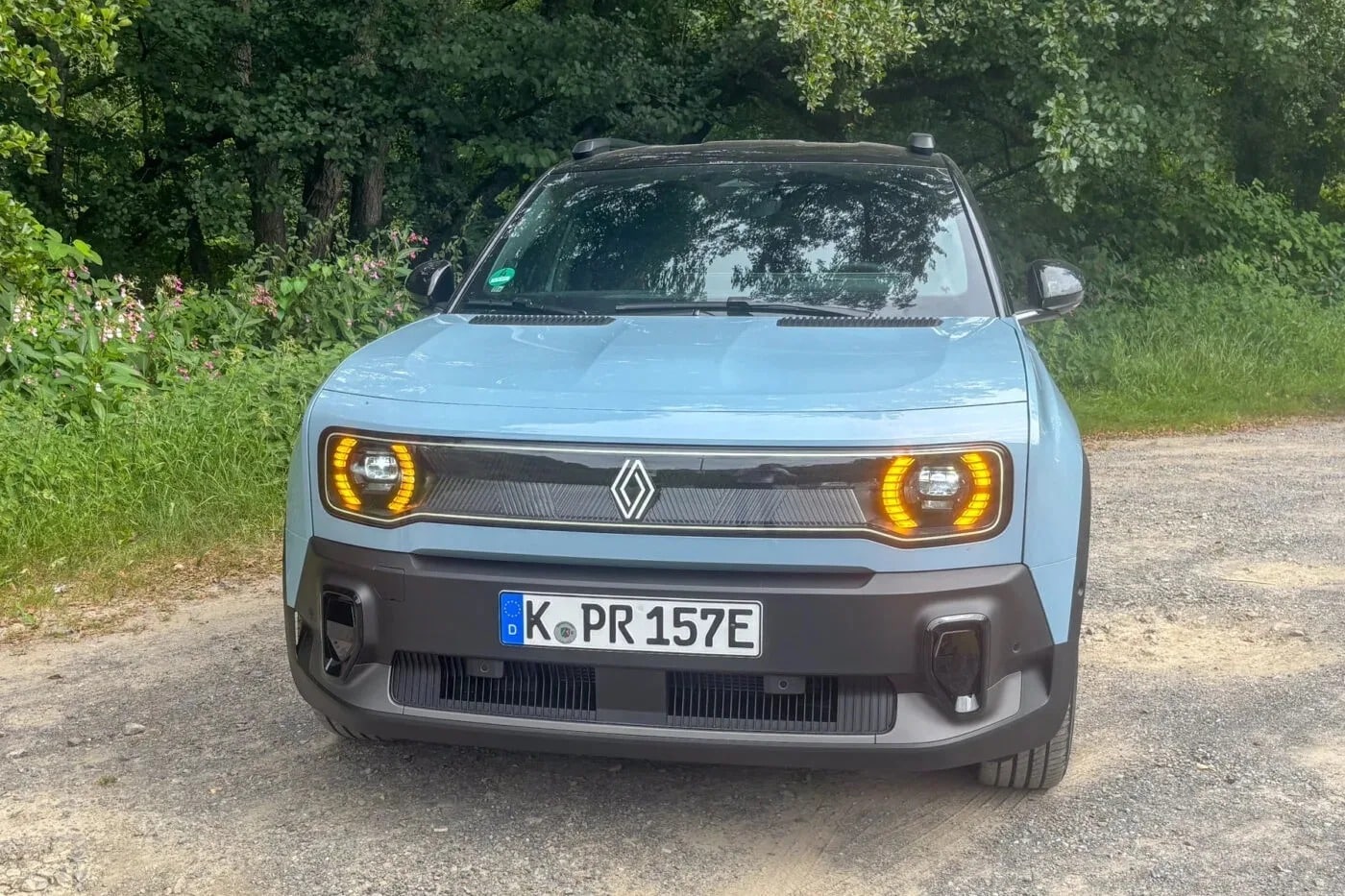 Renault 4 E-Tech Electric: Το Quatrelle μπήκε στη πρίζα