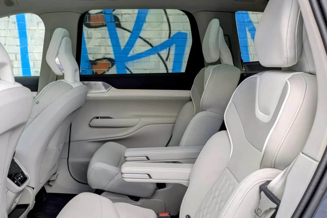 Volvo EX90: Το ηλεκτρικό «θηρίο» που αλλάζει τους κανόνες στα πολυτελή SUV