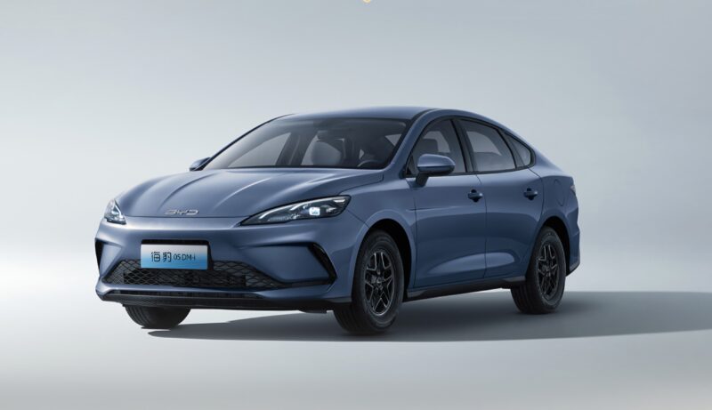 Νέο BYD Seal 05 DM-i 2026 - Ένα PHEV με 2.000 χλμ. αυτονομία!