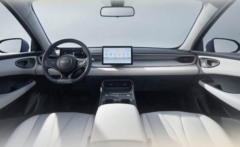 Νέο BYD Seal 05 DM-i 2026 - Ένα PHEV με 2.000 χλμ. αυτονομία!