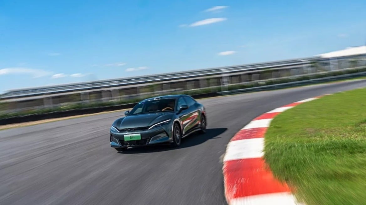 Η Κίνα «σβήνει» την Tesla: Τα κινεζικά ηλεκτρικά που τρομάζουν την Αμερική <p data-wpview-marker=