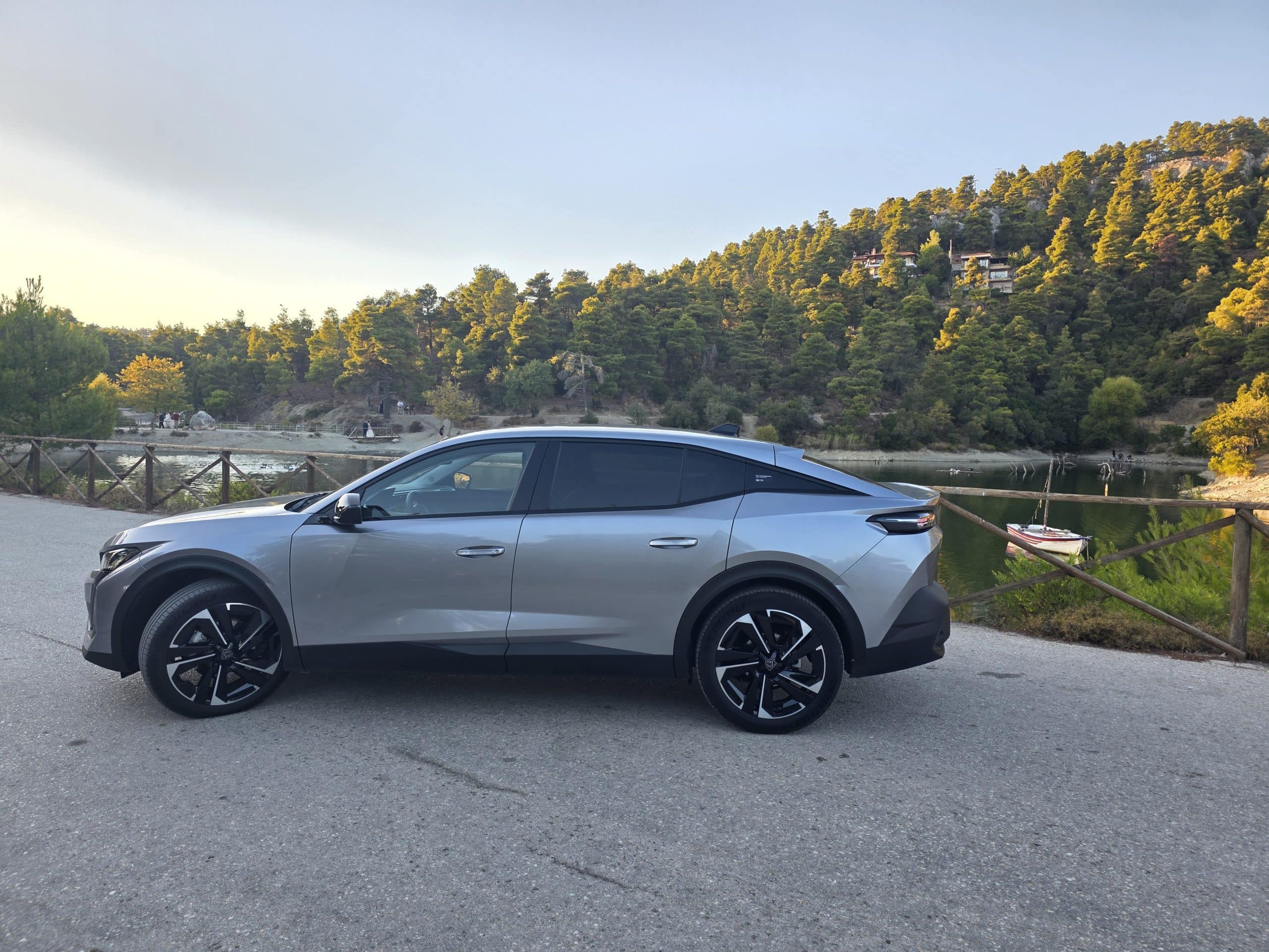 Δοκιμή: Peugeot 408 Hybrid -Συνύπαρξη κομψότητας και οικονομίας