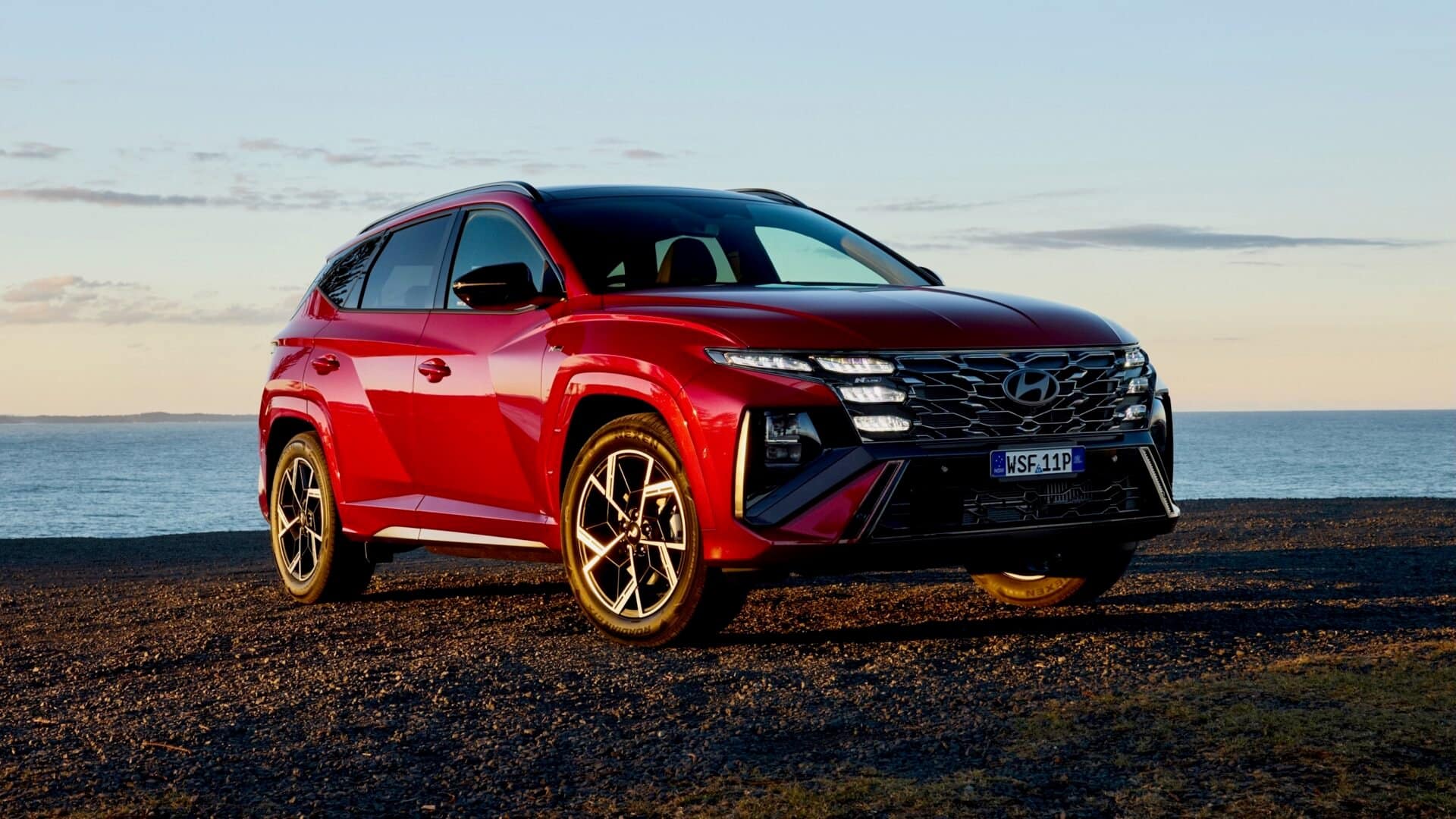 Τα 12 καλύτερα μεσαία υβριδικά SUV του 2025