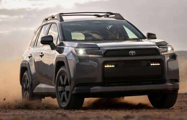 Η Toyota τα «σπάει» με το νέο RAV4: Υβριδική ισχύς, 5G τεχνολογία και σπορ ψυχή!