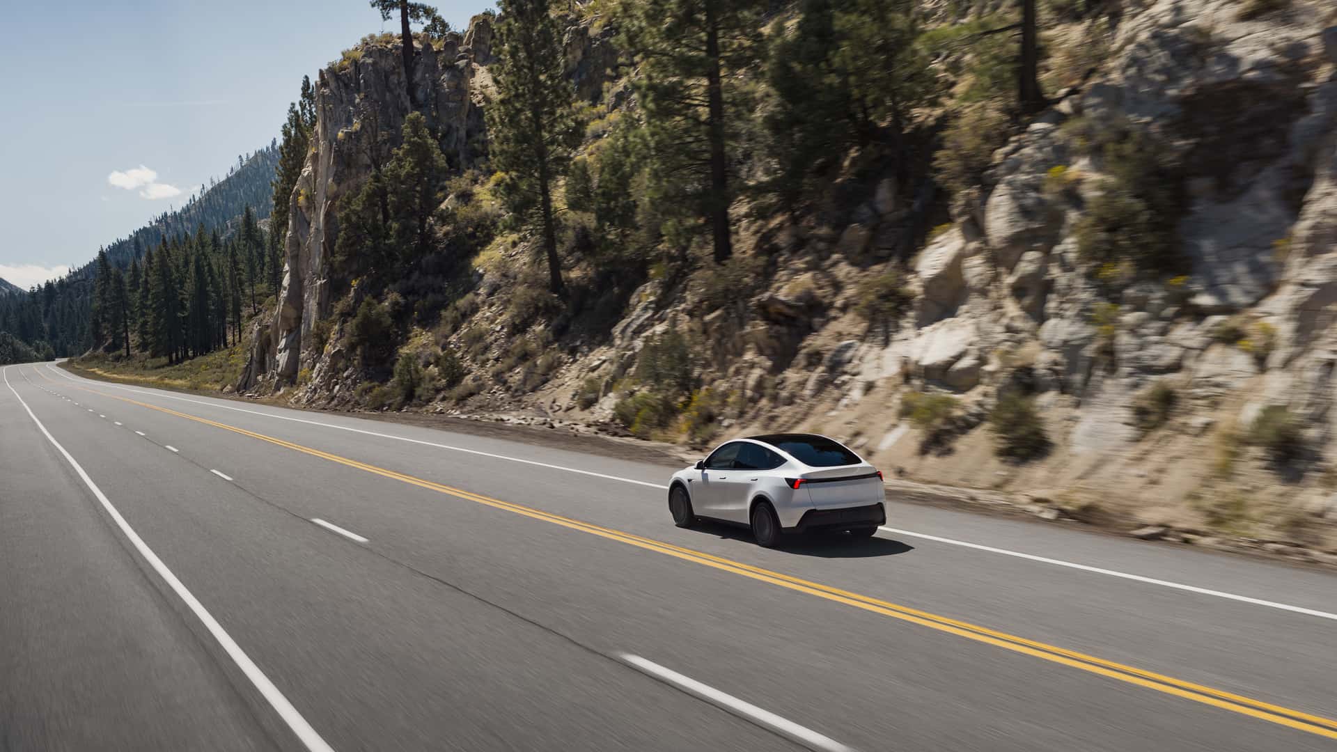 Αυτό είναι το «Σπαρτιάτικο» Tesla Model Y Standard 2026