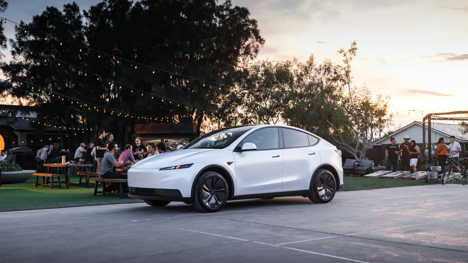 Αυτό είναι το «Σπαρτιάτικο» Tesla Model Y Standard 2026