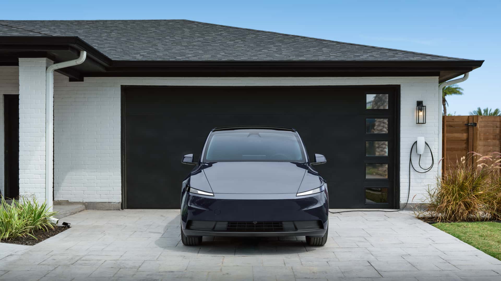 Αυτό είναι το «Σπαρτιάτικο» Tesla Model Y Standard 2026