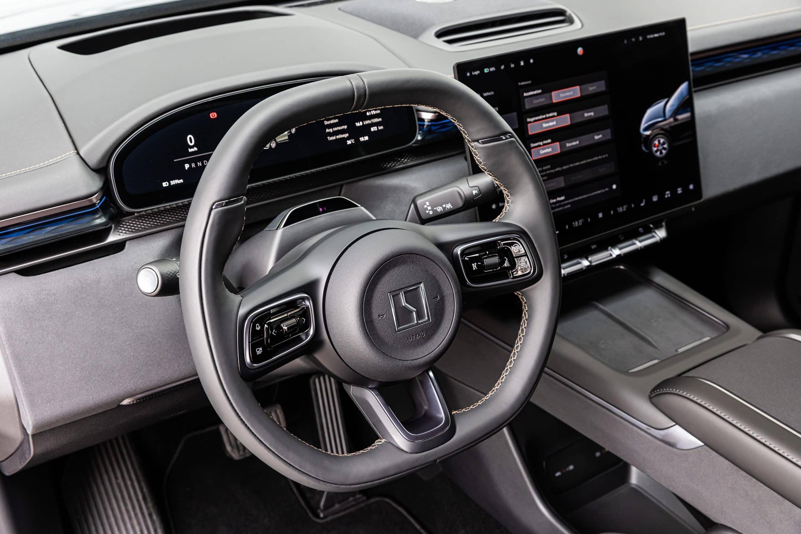 Zeekr: Η νέα εποχή της ηλεκτροκίνησης έρχεται στην Ελλάδα (Τιμές)