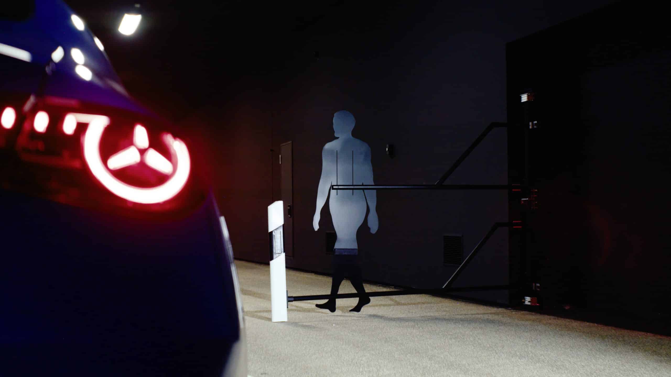 Mercedes-Benz -Αυτό είναι το Κέντρο Δοκιμών Φωτισμού της μάρκας