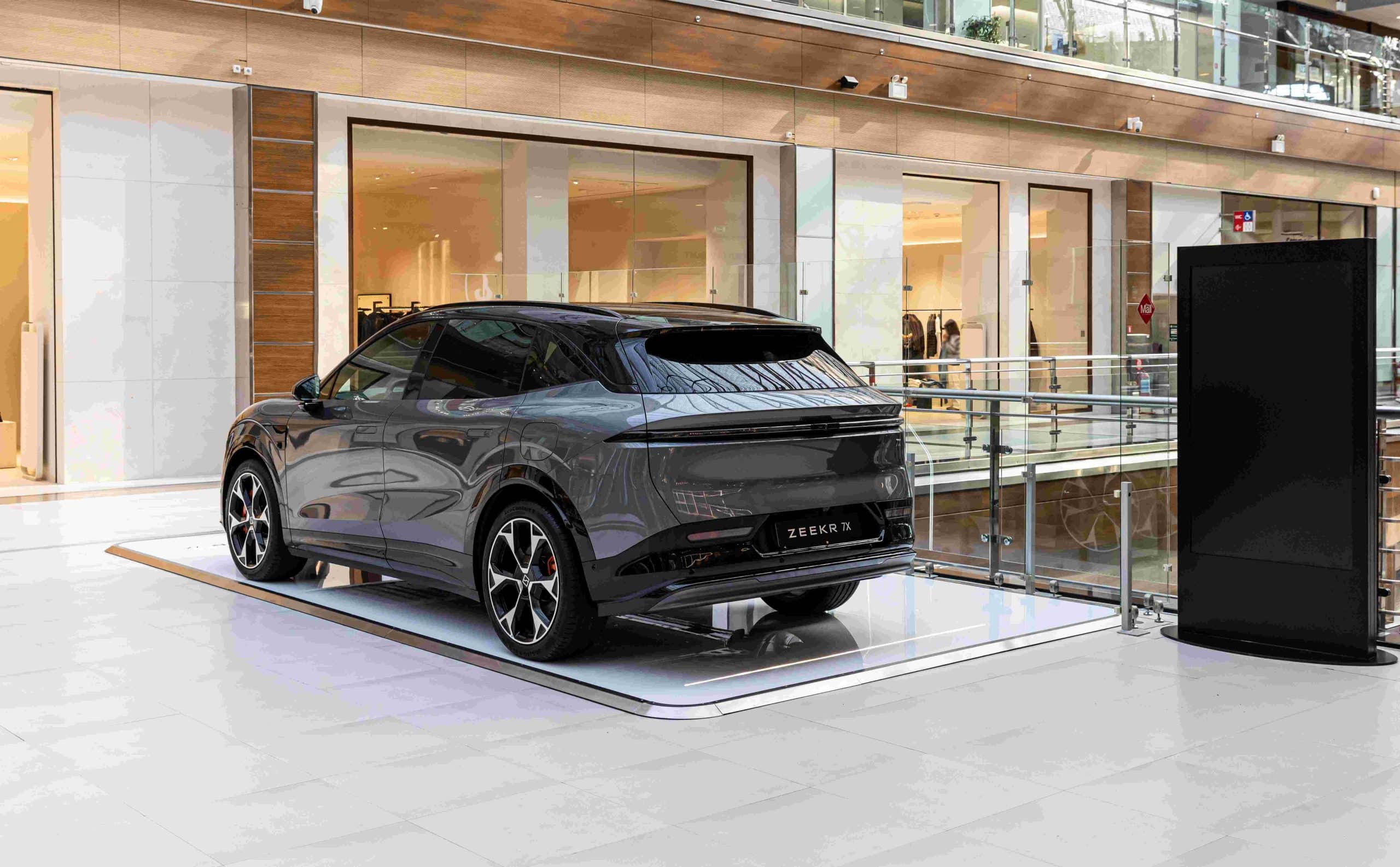 Η Zeekr φέρνει την επόμενη γενιά ηλεκτρικής κινητικότητας στο The Mall Athens με το 7X.