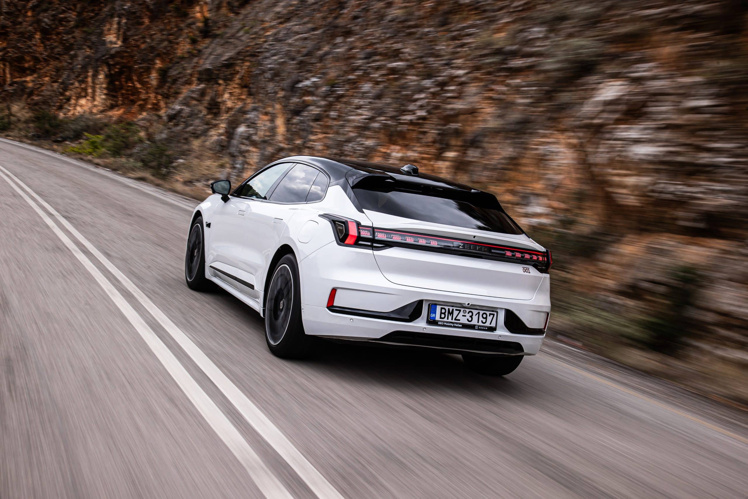 Zeekr: Η νέα εποχή της ηλεκτροκίνησης έρχεται στην Ελλάδα (Τιμές)