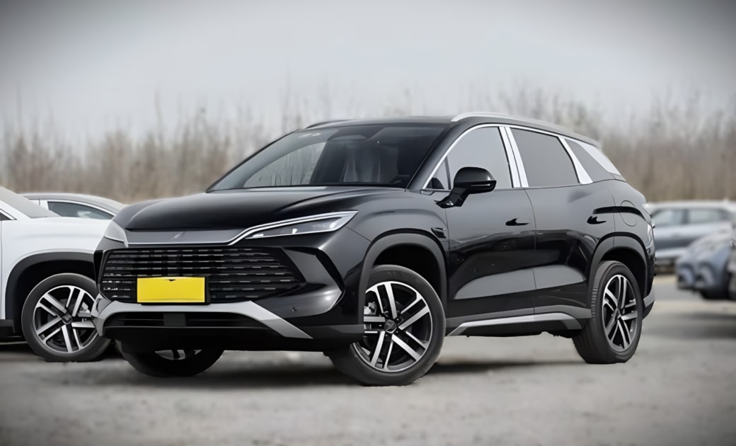 Νέο BYD Song L DM-i: Υβριδική αναβάθμιση με 200 km ηλεκτρικής αυτονομίας και high-tech εσωτερικό!