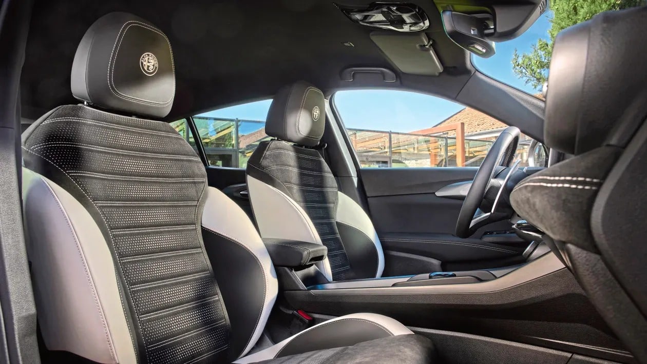 Ανανεωμένη Alfa Romeo Tonale: Στυλ και πολυτέλεια σε ένα compact SUV