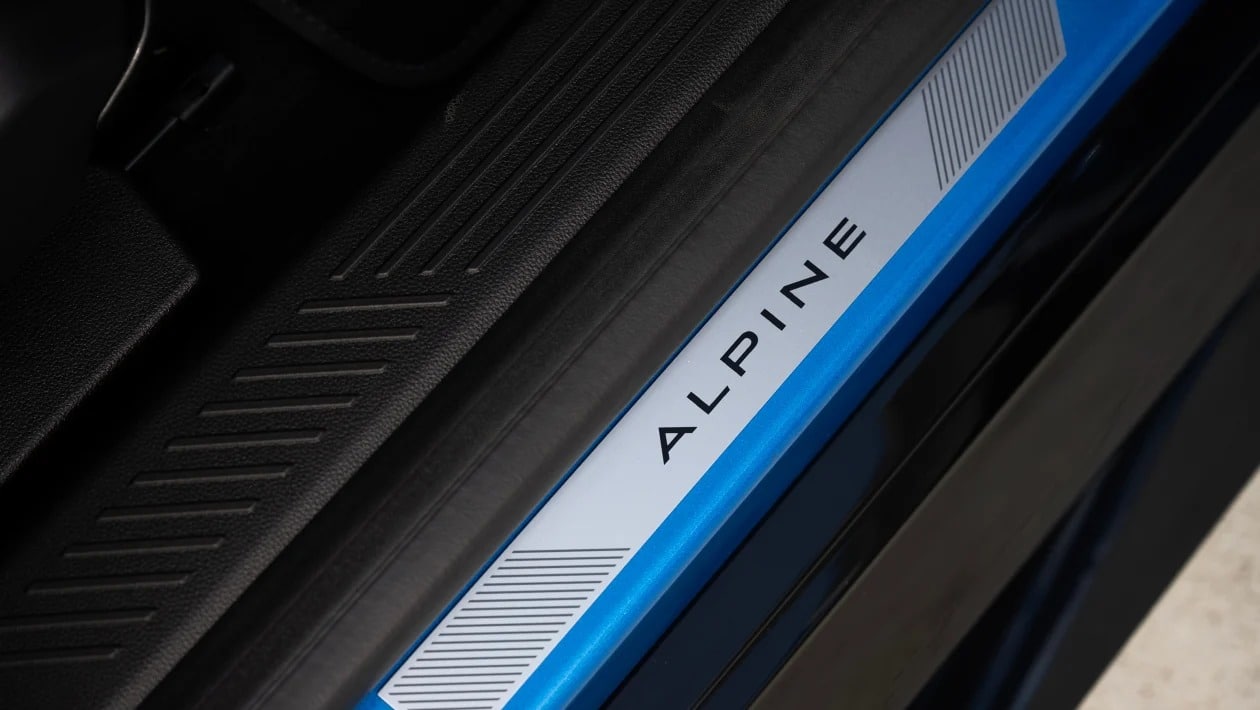 Alpine A290 - French Kiss!