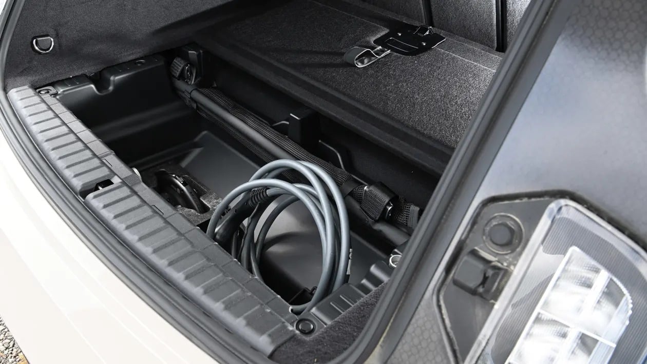 BMW iX 2025: Το ηλεκτρικό «θηρίο» που ανεβάζει τον πήχη στα ηλεκτρικά SUV