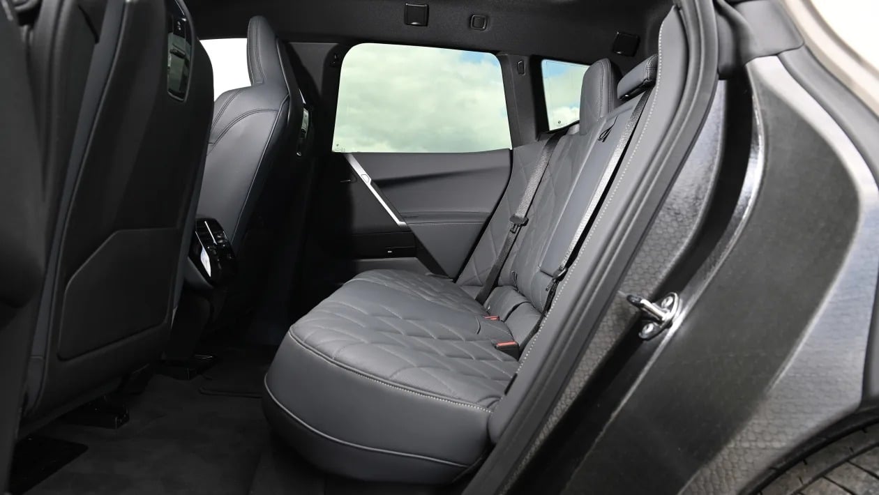 BMW iX 2025: Το ηλεκτρικό «θηρίο» που ανεβάζει τον πήχη στα ηλεκτρικά SUV