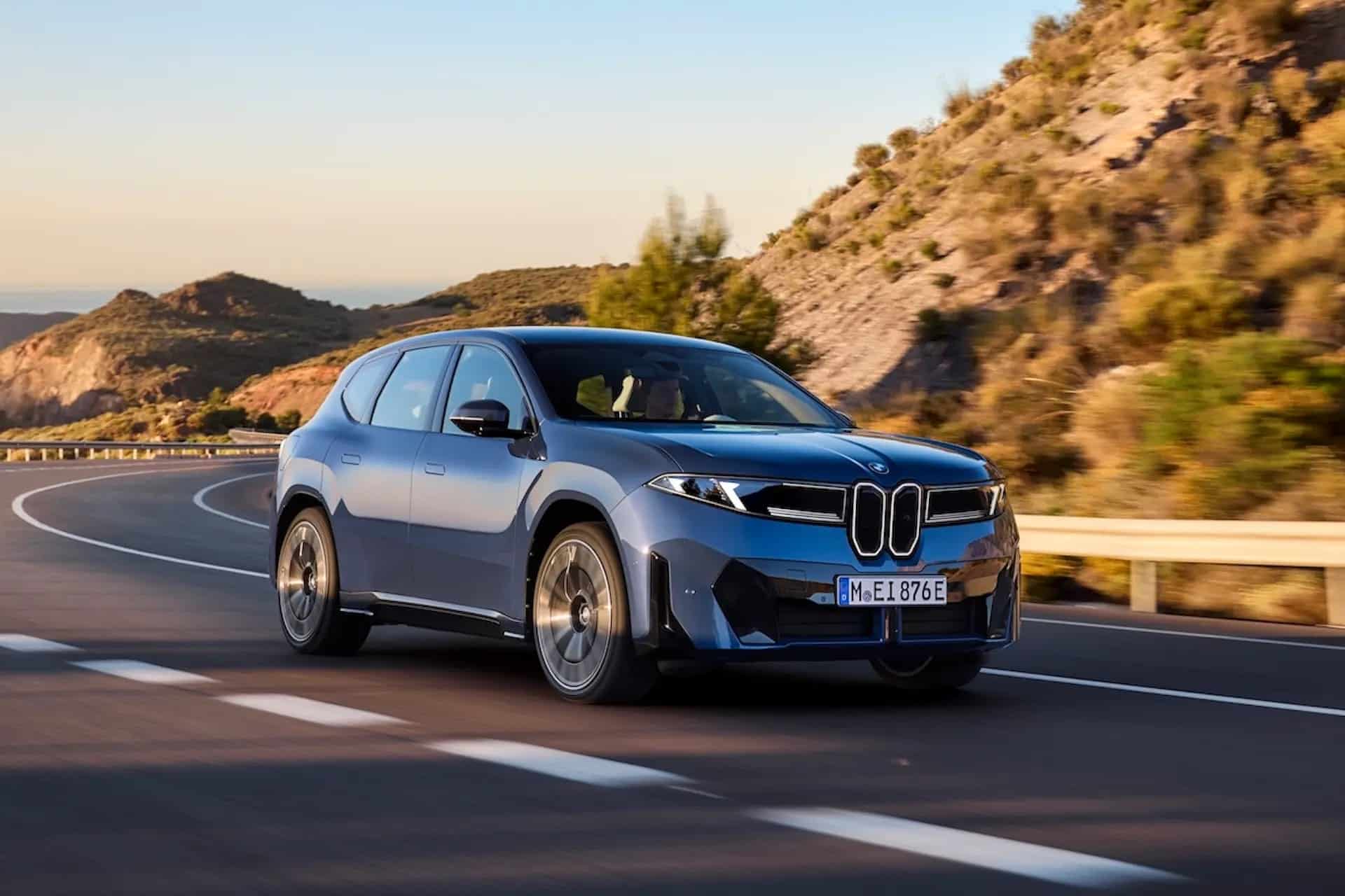 Ισχυρή είσοδος της BMW στη Neu Klasse με το iX3