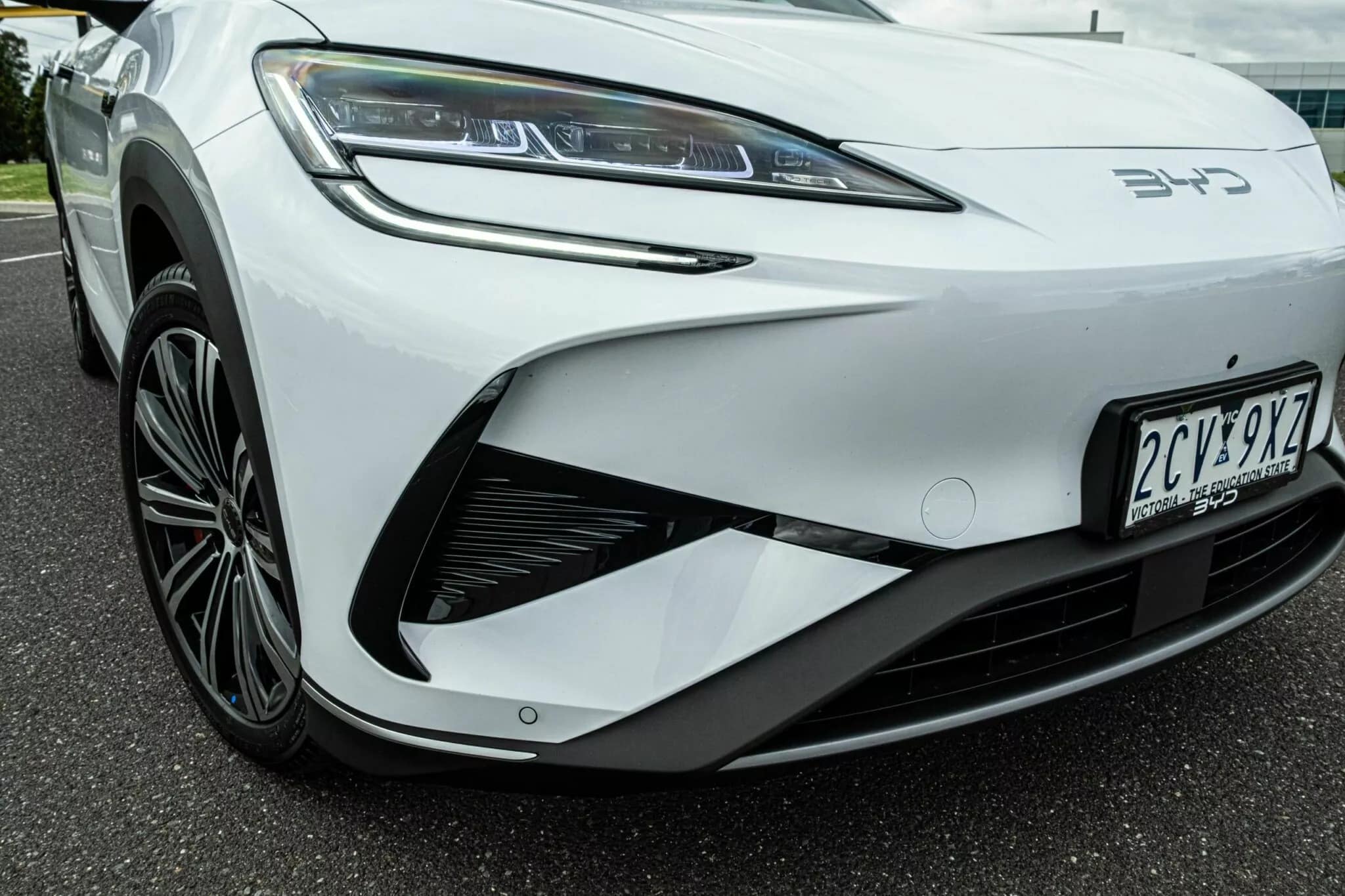 Νέο BYD Sealion 7 - Ο χειρότερος εφιάλτης του Tesla Model Y