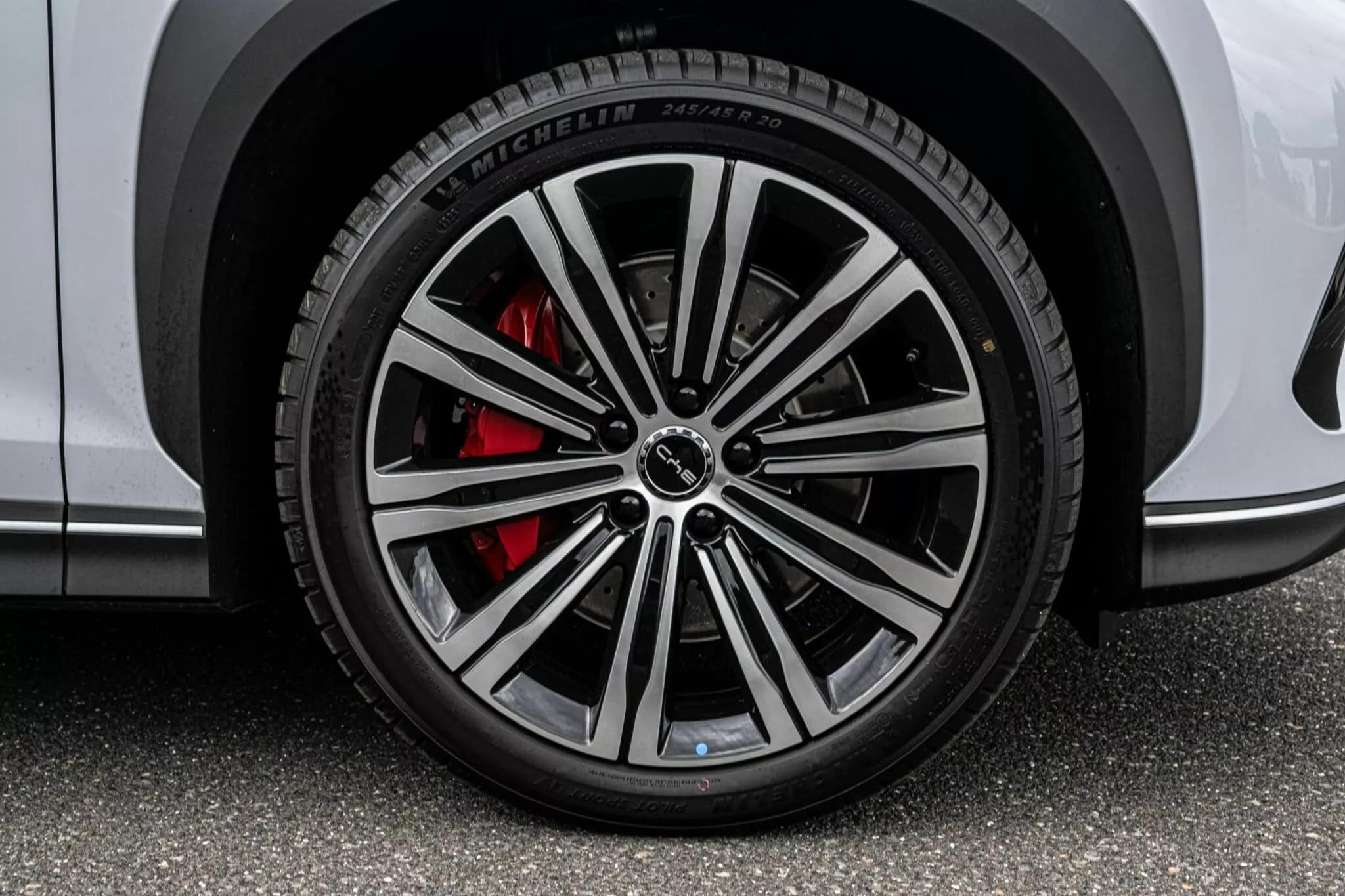 Νέο BYD Sealion 7 - Ο χειρότερος εφιάλτης του Tesla Model Y