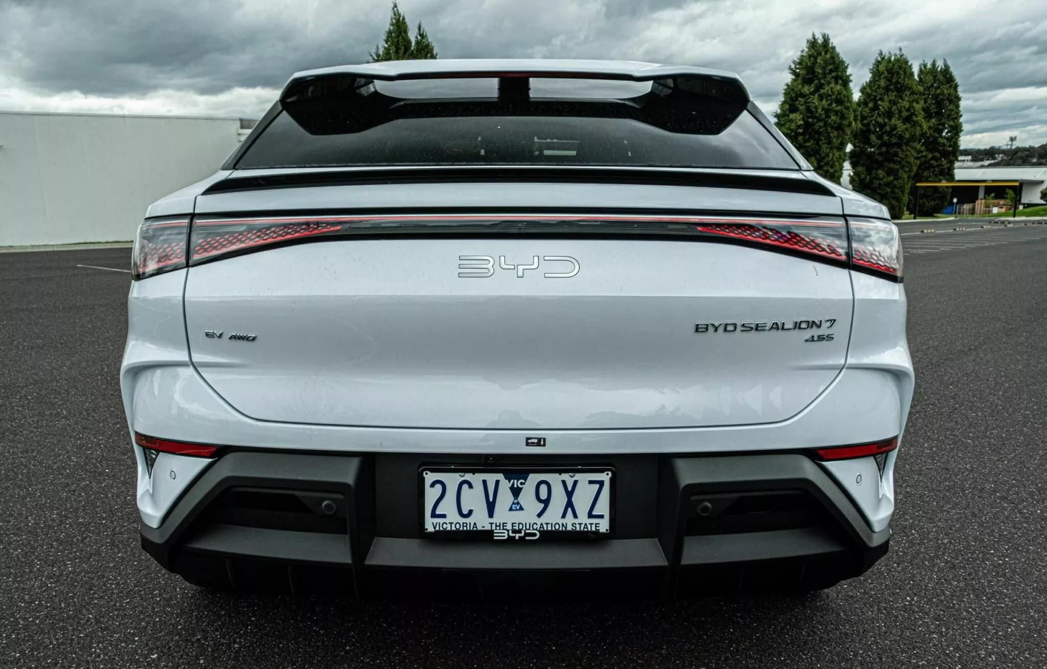 Νέο BYD Sealion 7 - Ο χειρότερος εφιάλτης του Tesla Model Y