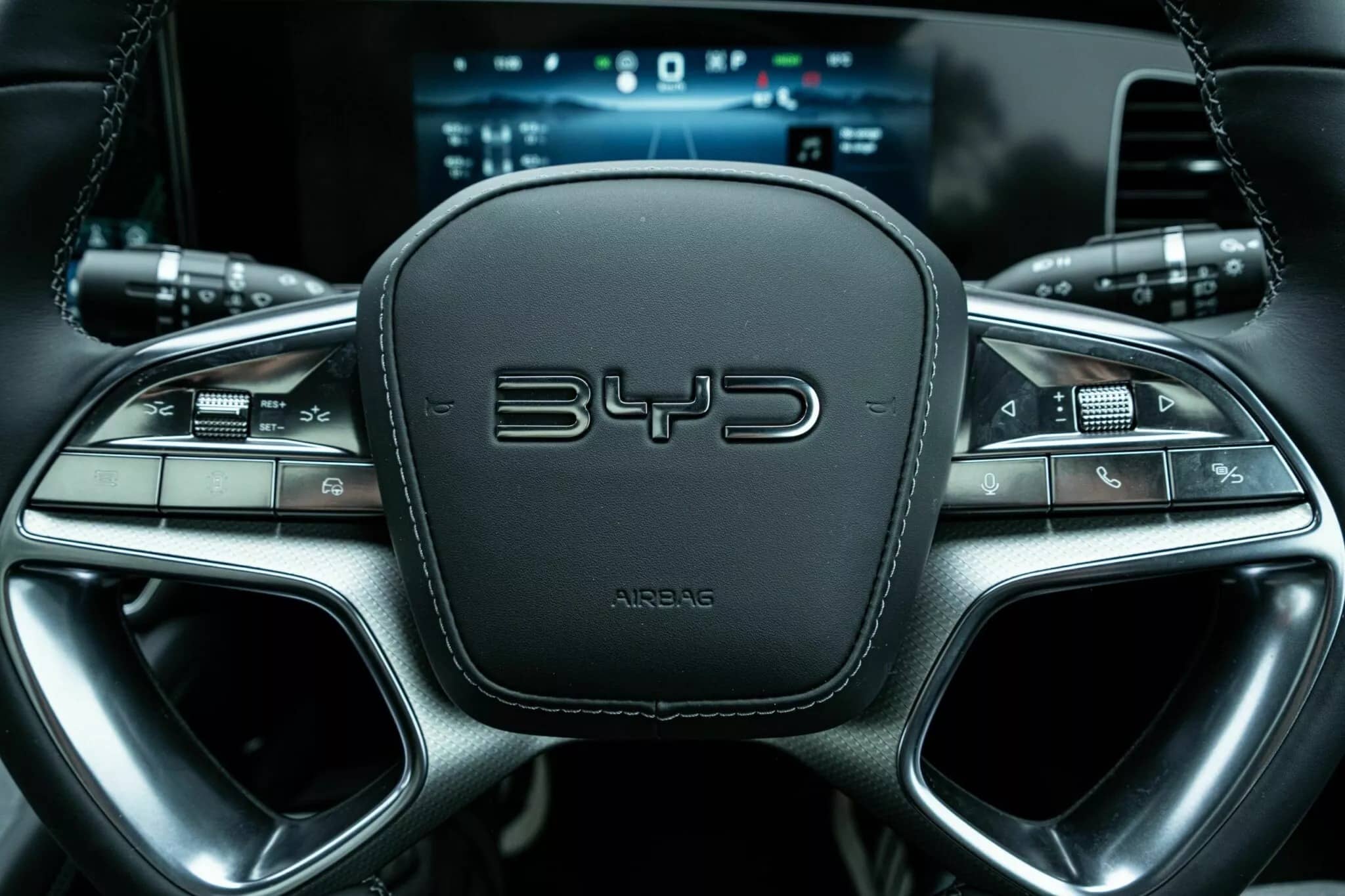 Νέο BYD Sealion 7 - Ο χειρότερος εφιάλτης του Tesla Model Y