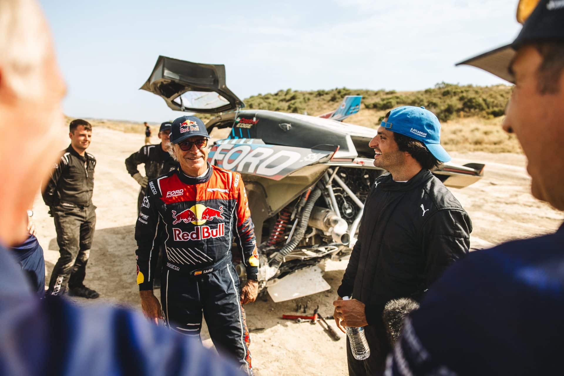 Sainz x2 σε μια ξεχωριστή εμπειρία με το Ford Raptor T1+ (video)