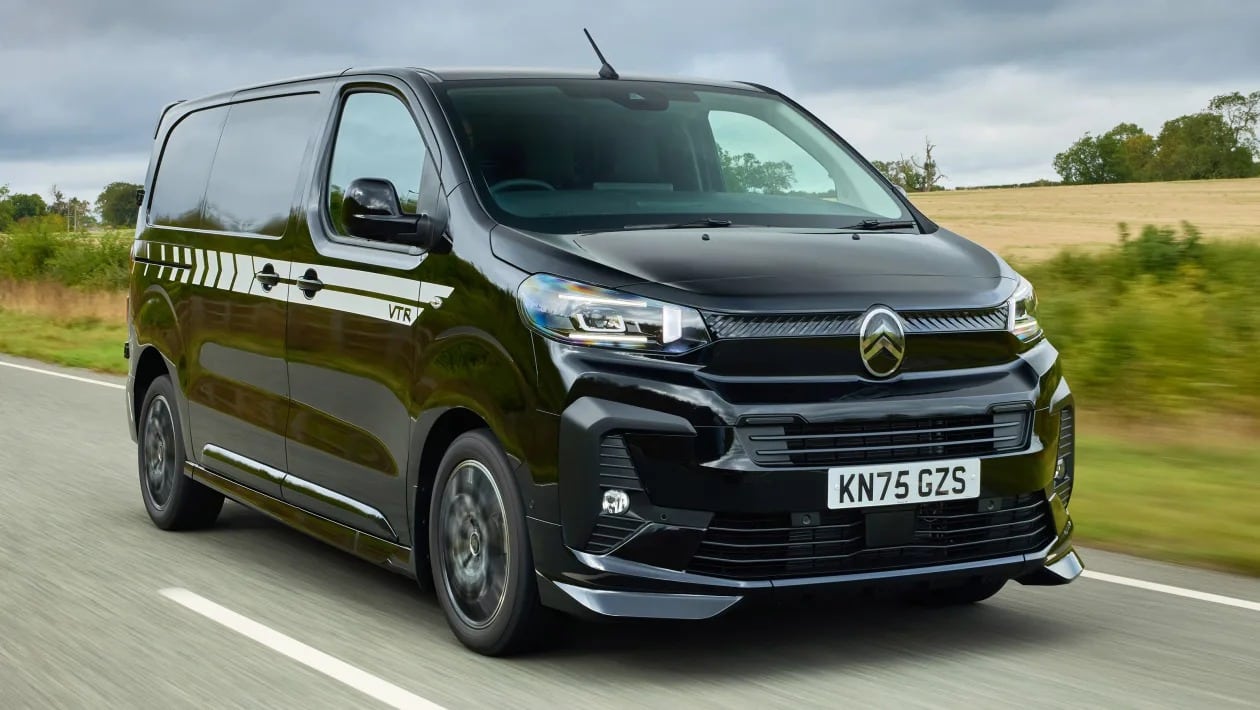 Με 180 ίππους και εμφάνιση αγωνιστικού – Το βαν Dispatch VTR είναι σκέτη πρόκληση!