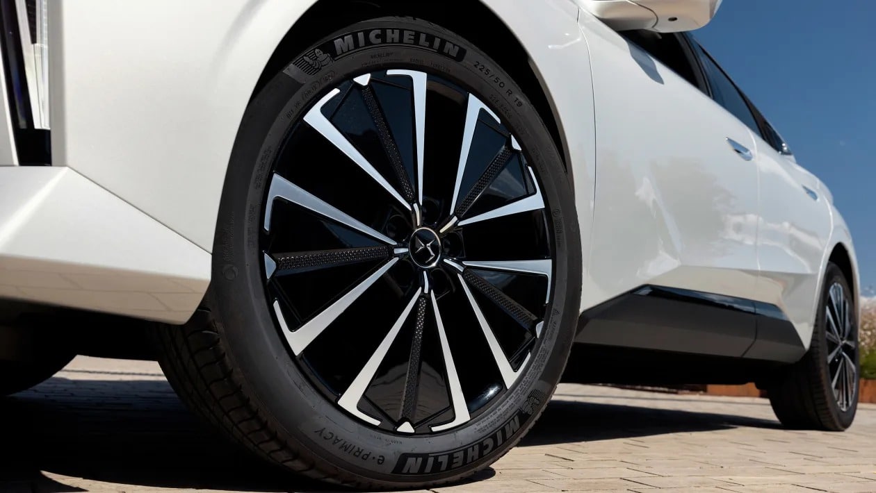 DS No.4 E-Tense 2025: Ξεχάστε τα σπορτίφ, αυτό το hatchback είναι η απόλυτη άνεση