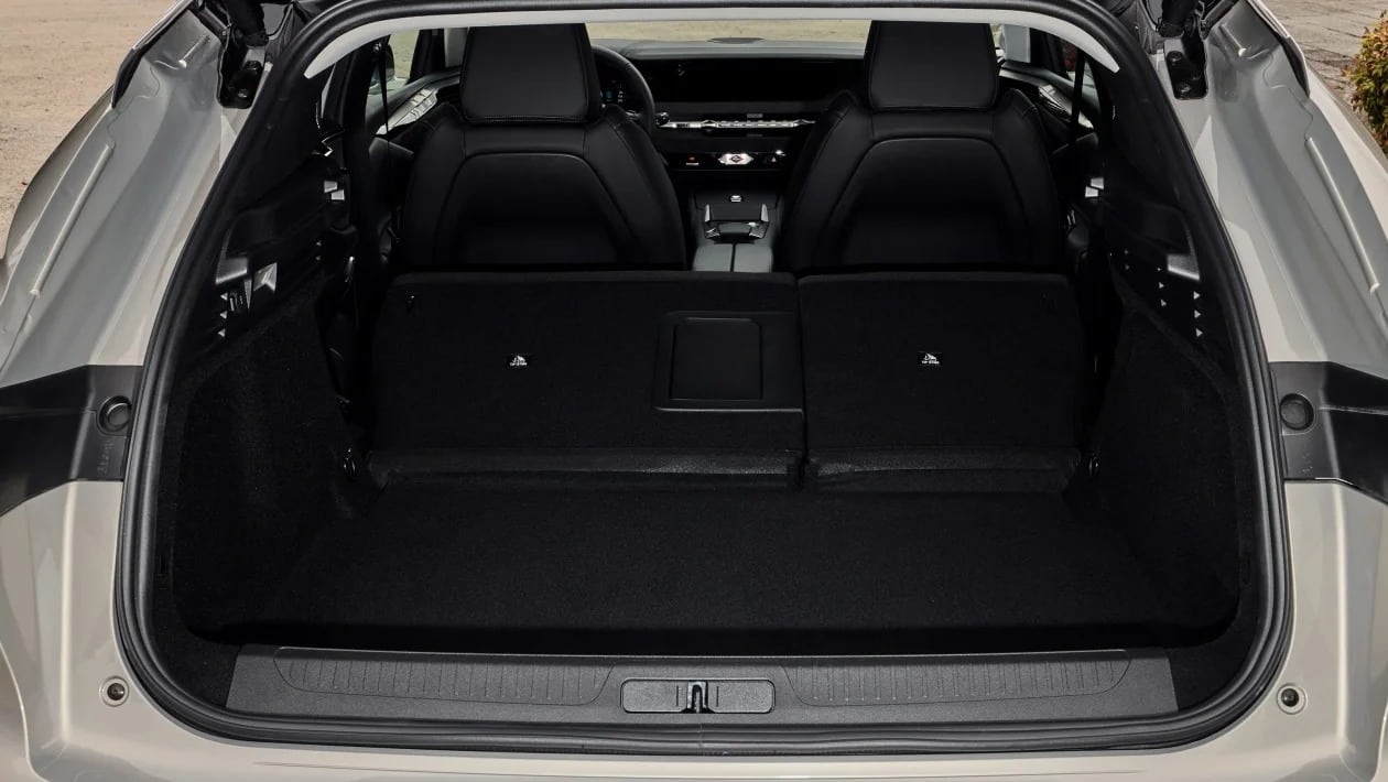 DS No.4 E-Tense 2025: Ξεχάστε τα σπορτίφ, αυτό το hatchback είναι η απόλυτη άνεση