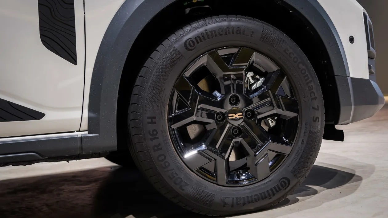 Νέο Dacia Jogger Hybrid 2025: Πιο κομψό και με ανανεωμένο υβριδικό σύστημα