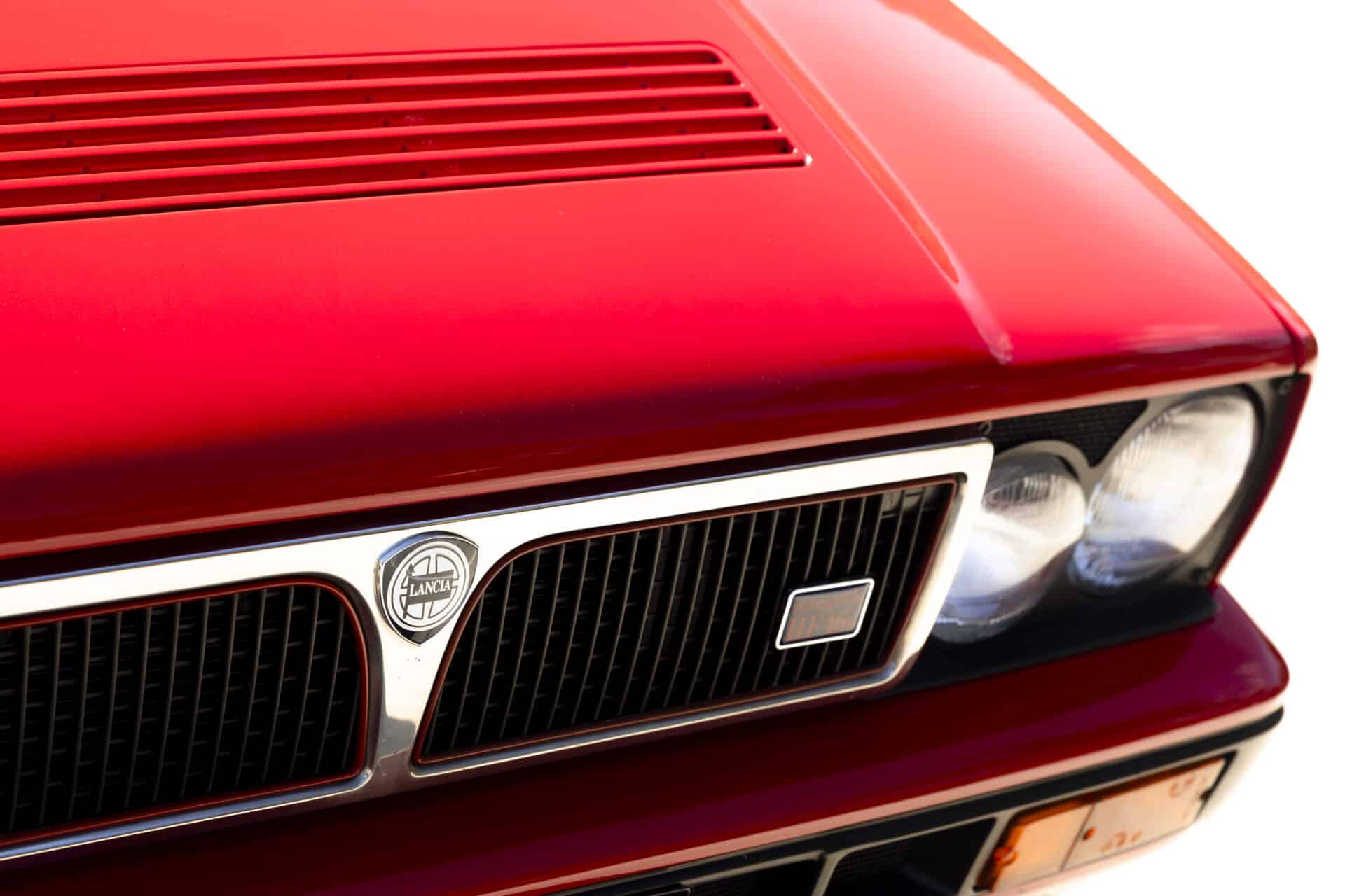 Η Lancia που γεννήθηκε μέσα από τραγωδία και έγινε αθάνατη: Ο μύθος της θρυλικής Delta Integrale