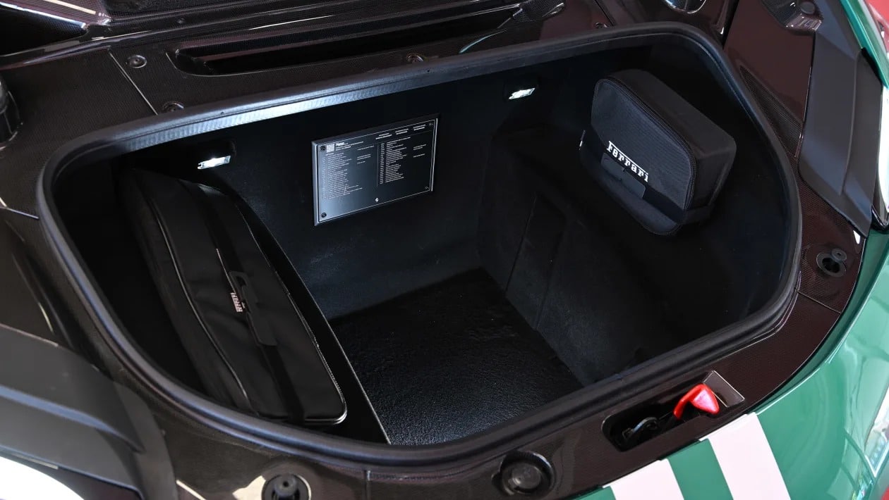 Ferrari 296 Speciale: Η πιο εκρηκτική υβριδική εμπειρία που δημιούργησε ποτέ το Maranello