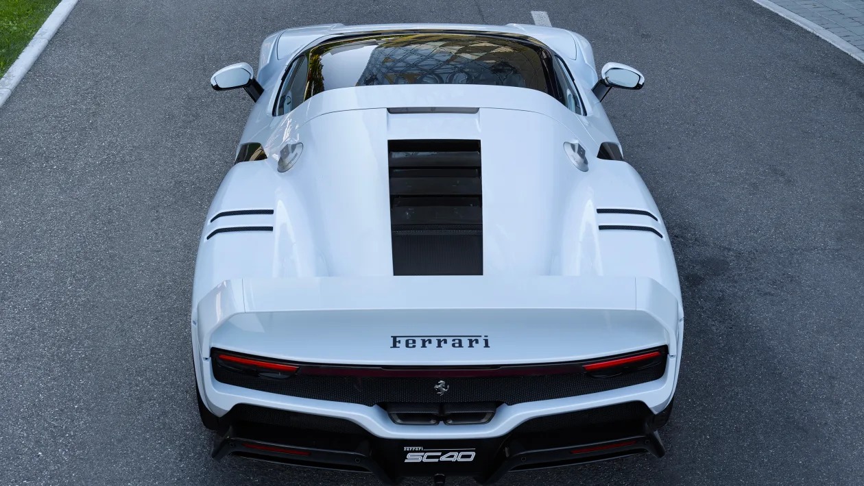 Η επιστροφή του θρύλου - Η νέα SC40 φέρνει ξανά στη ζωή τη Ferrari F40 με υβριδική καρδιά