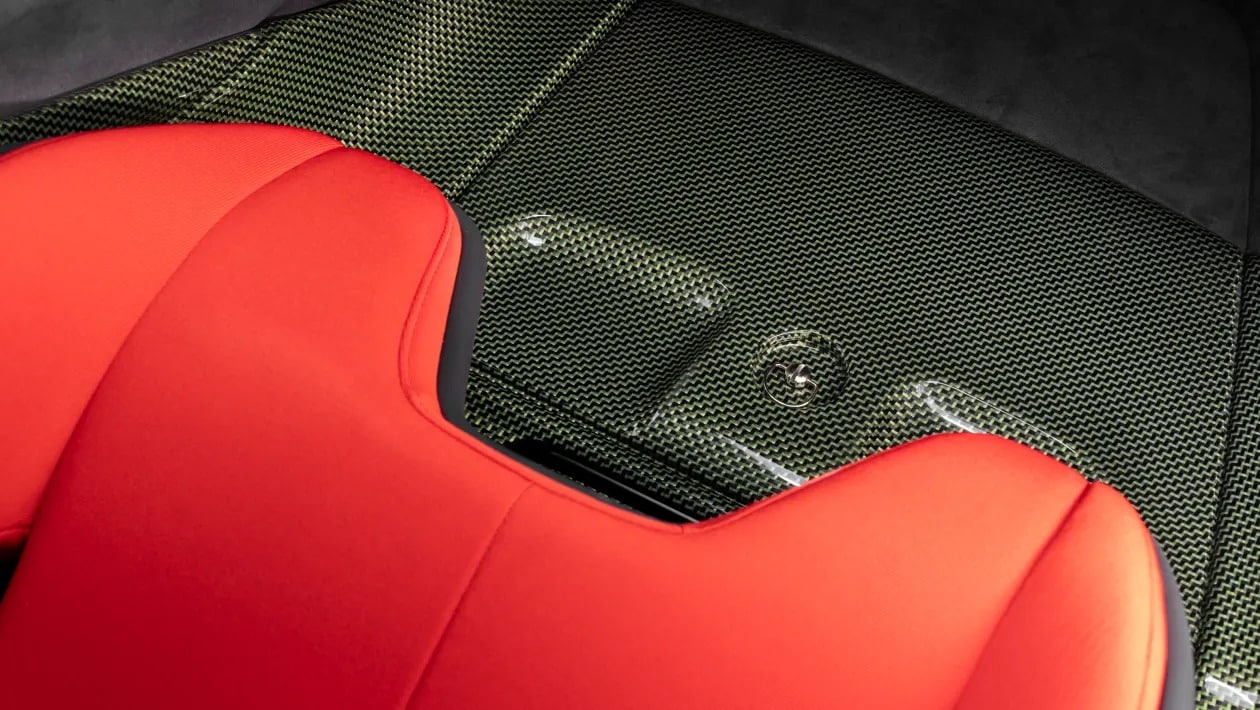 Η επιστροφή του θρύλου - Η νέα SC40 φέρνει ξανά στη ζωή τη Ferrari F40 με υβριδική καρδιά