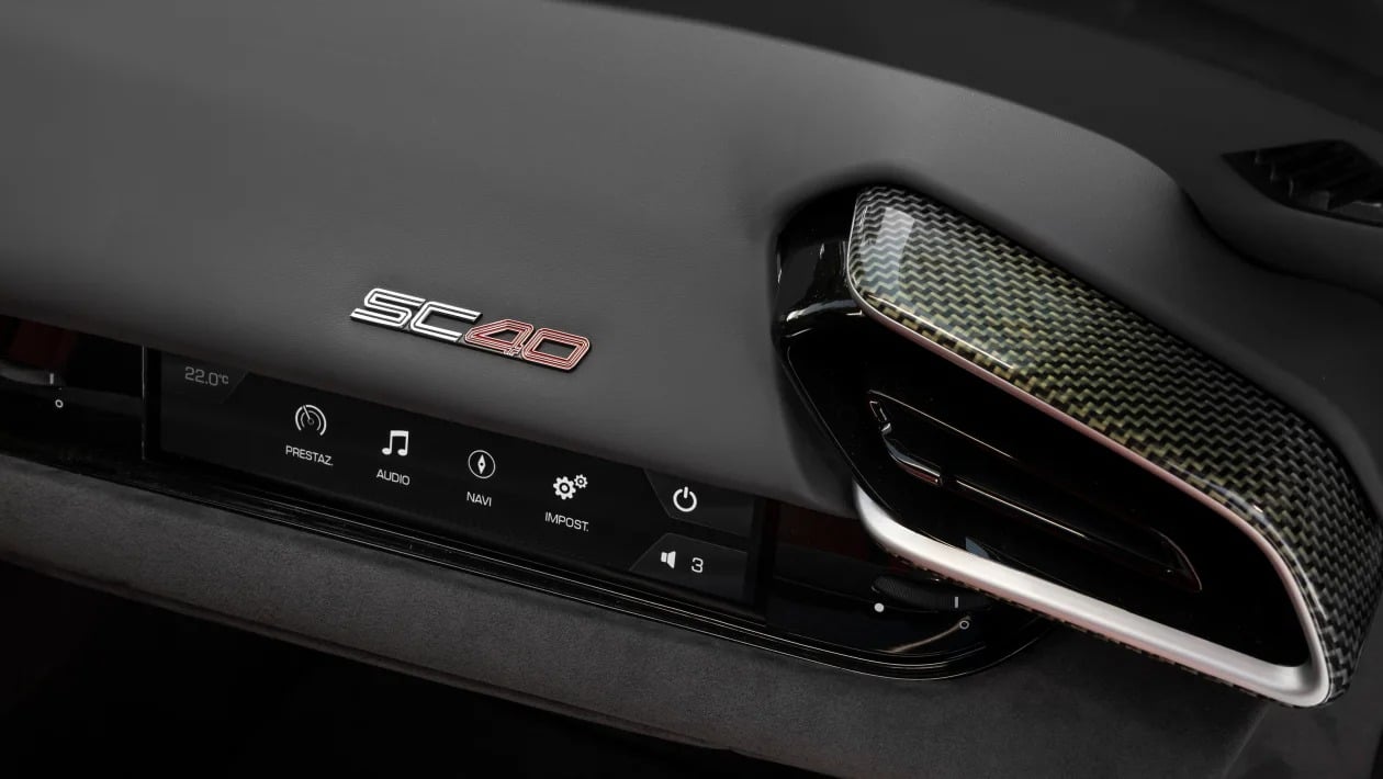 Η επιστροφή του θρύλου - Η νέα SC40 φέρνει ξανά στη ζωή τη Ferrari F40 με υβριδική καρδιά