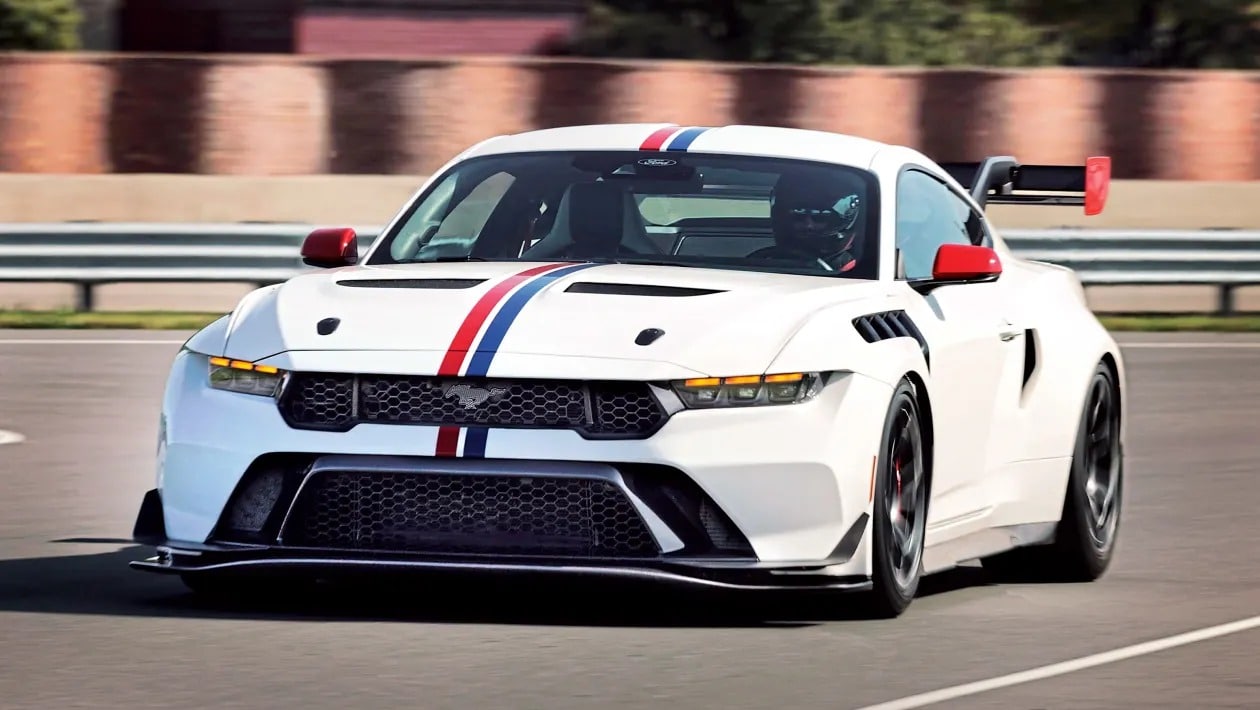 Ford Mustang GTD: Ρίχνει το γάντι στην Porsche 911 GT3 RS
