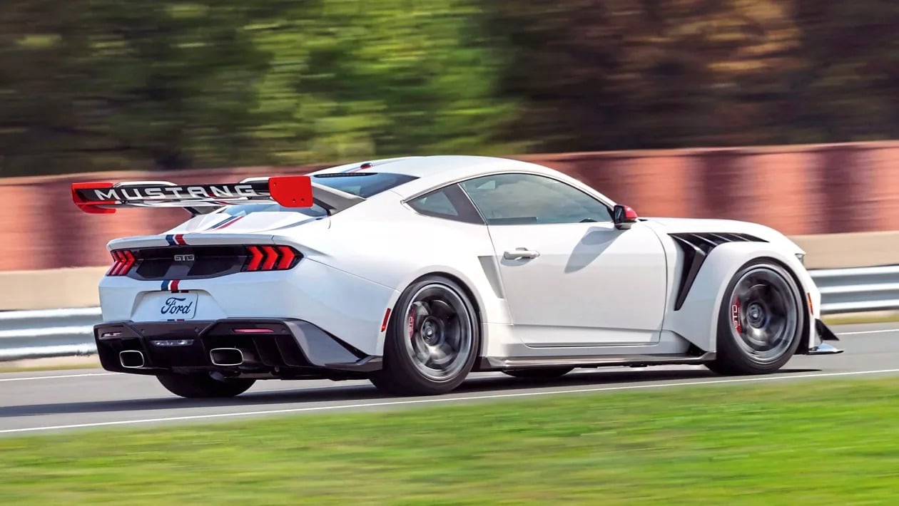 Ford Mustang GTD: Ρίχνει το γάντι στην Porsche 911 GT3 RS