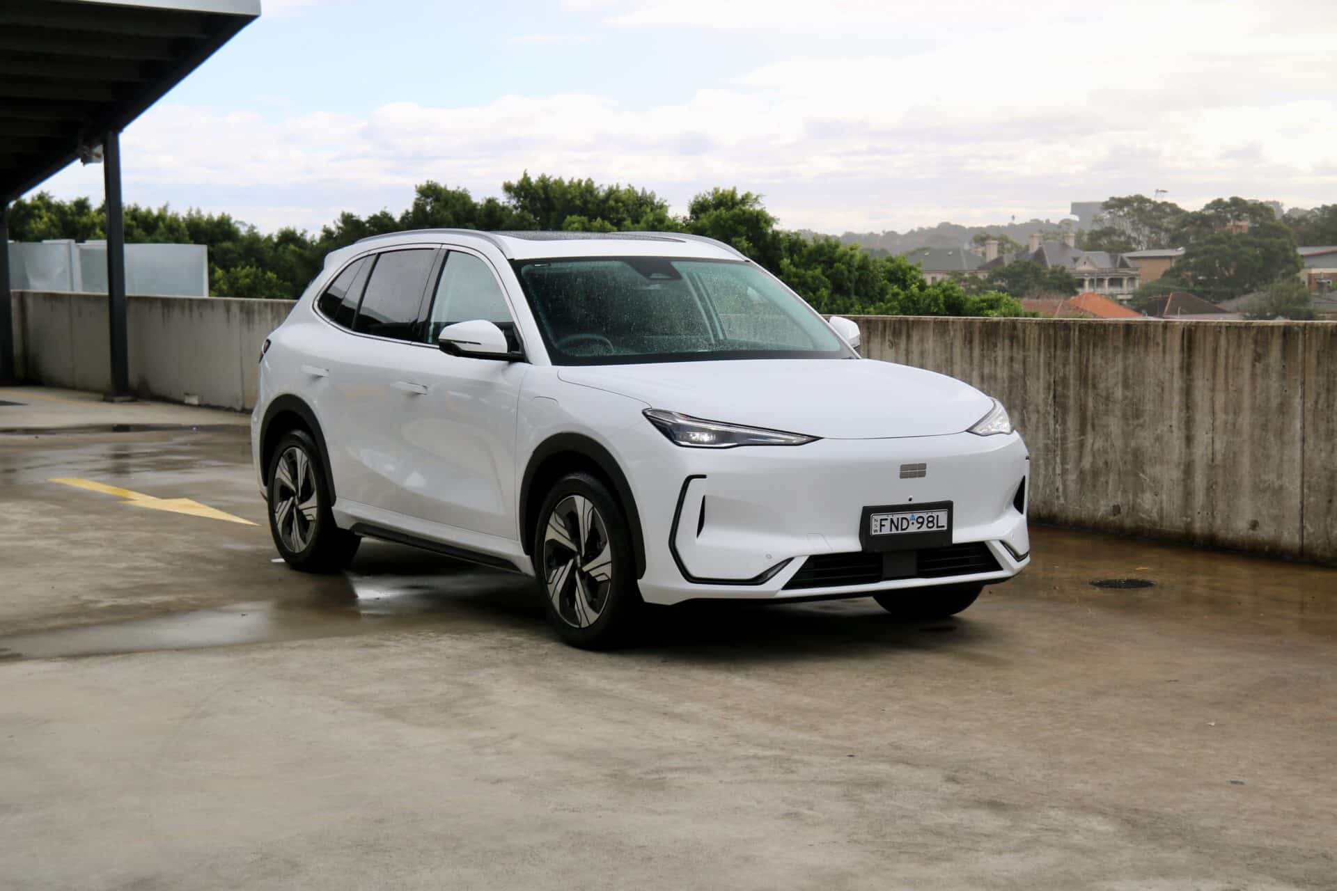 Τα 10 καλύτερα ηλεκτρικά μεσαία SUV του 2025 σύμφωνα με το whichcar