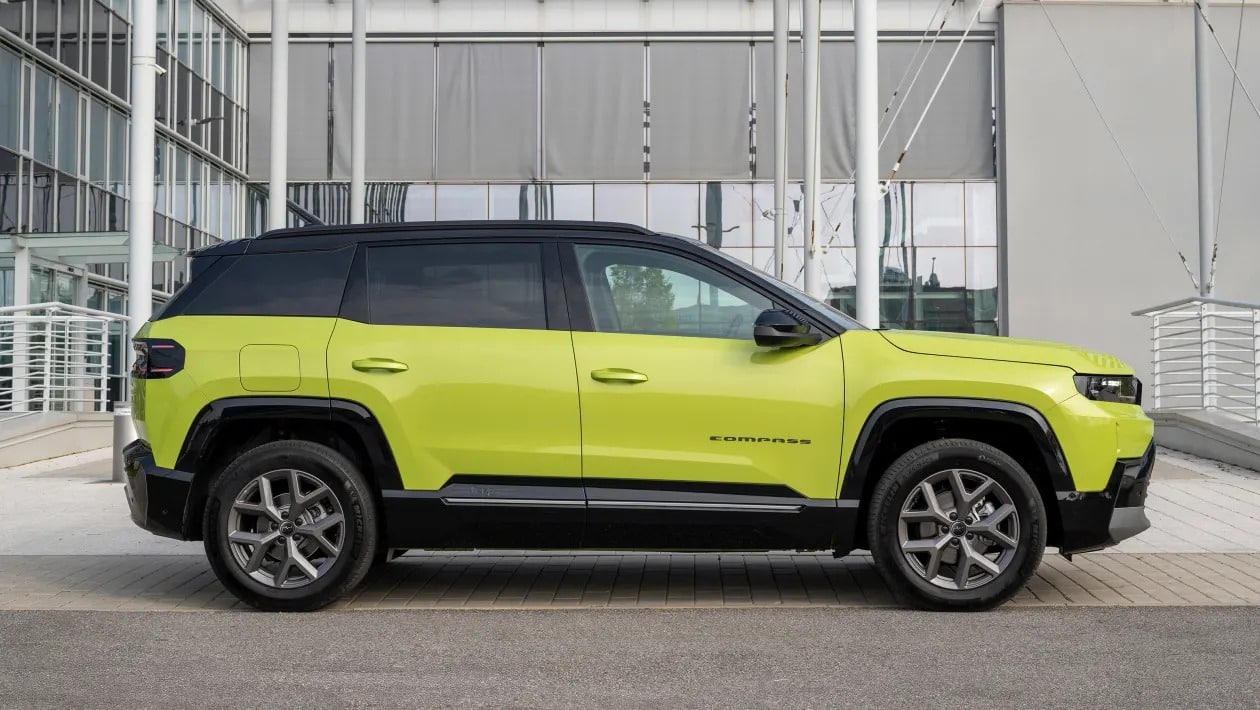 Νέο Jeep Compass e-Hybrid 2025 - Το SUV που συνδυάζει στυλ, τεχνολογία και περιπέτεια