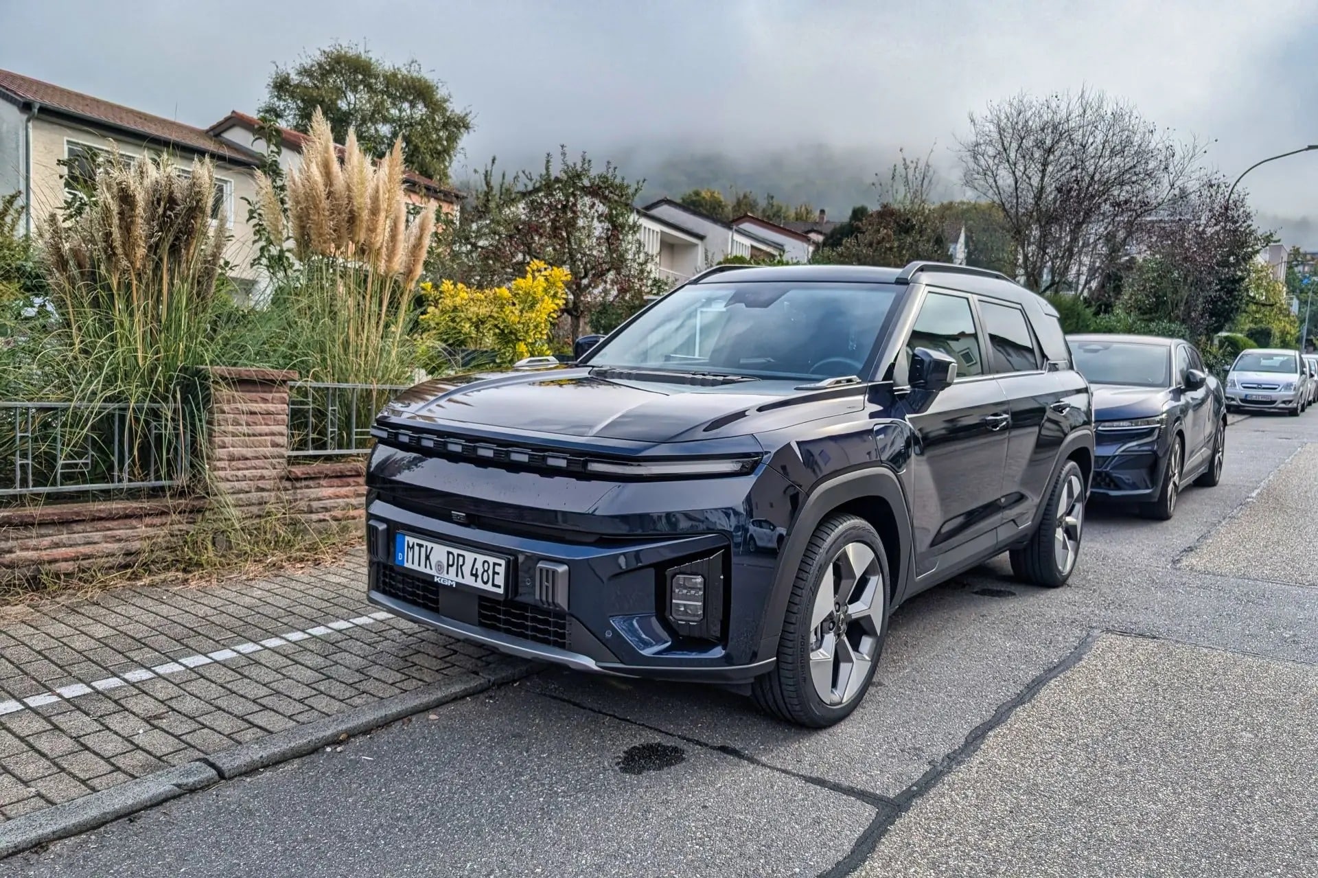 KGM Torres EVX: Το «αουτσάιντερ» που φέρνει πονοκέφαλο στους premium ανταγωνιστές!