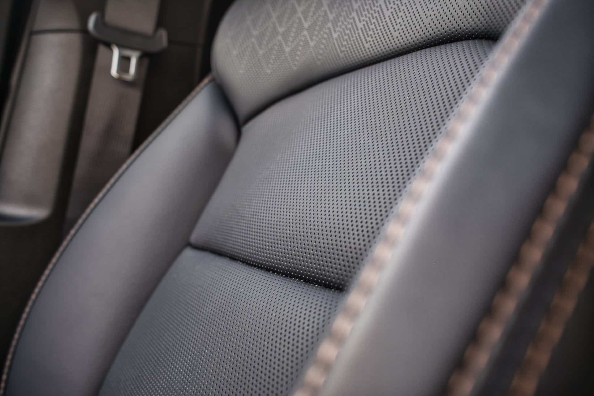 KGM Torres EVX: Το «αουτσάιντερ» που φέρνει πονοκέφαλο στους premium ανταγωνιστές!