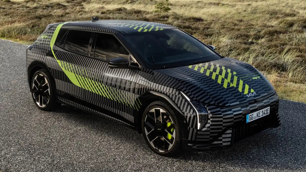 Νέο Kia EV4 GT: Το ηλεκτρικό «όπλο» που απειλεί το Golf R με 400 PS και τετρακίνηση!