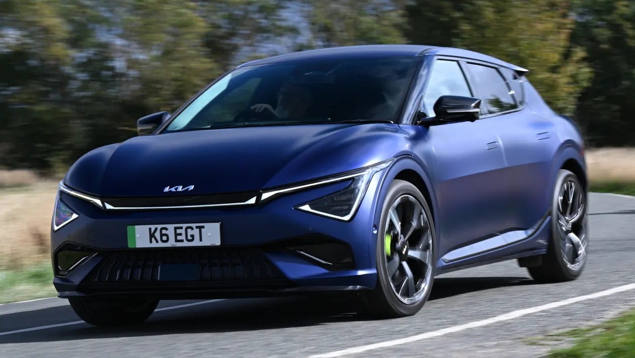 Polestar 4 vs Kia EV6 GT: Ποιο κερδίζει στο ηλεκτρικό ντέρμπι ;