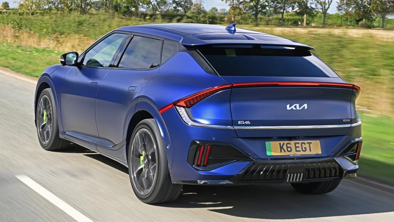 Polestar 4 vs Kia EV6 GT: Ποιο κερδίζει στο ηλεκτρικό ντέρμπι ;